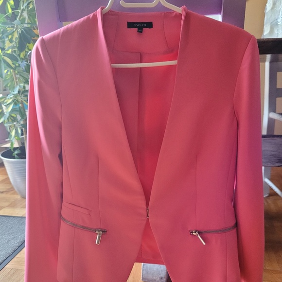 RW&CO. Jackets & Blazers - RW&CO Women's Medium Work Casual Dressy Bright Pink Blazer in Like New Condition